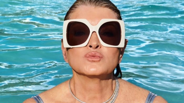 Martha Stewart was photographed by Ruven Afanador in the Dominican Republic.